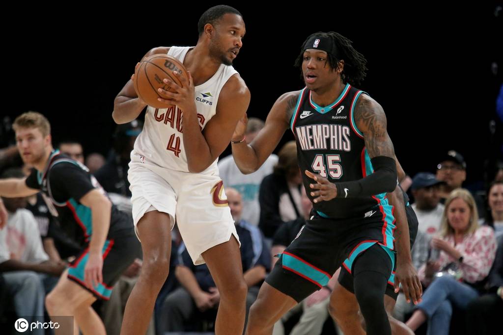 莫布利24分施罗德22+11 骑士逆转灰熊3连胜